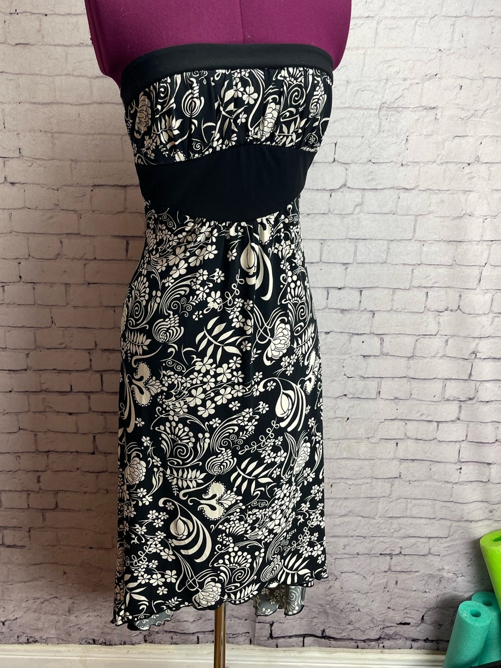 Trixxi size small black and cream floral print strapless dress Y2K